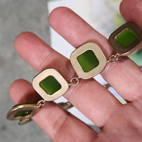 Green squared gems goldtined necklace - Picture 3 of 3